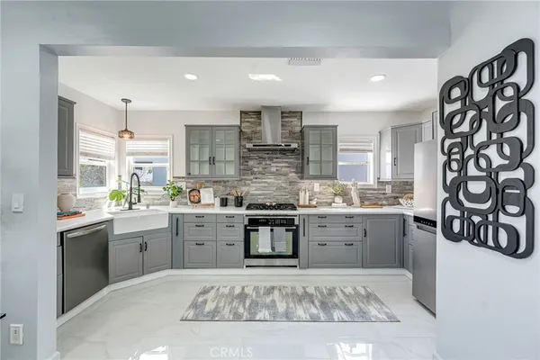 $1,049,000 | 1381 West Summerland Avenue, San Pedro, CA 90732