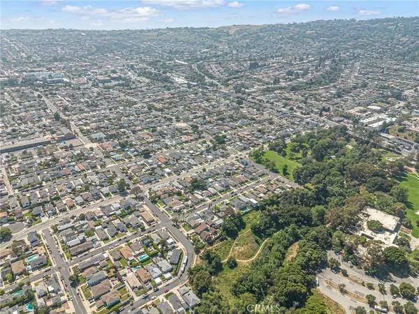 $1,049,000 | 1381 West Summerland Avenue, San Pedro, CA 90732