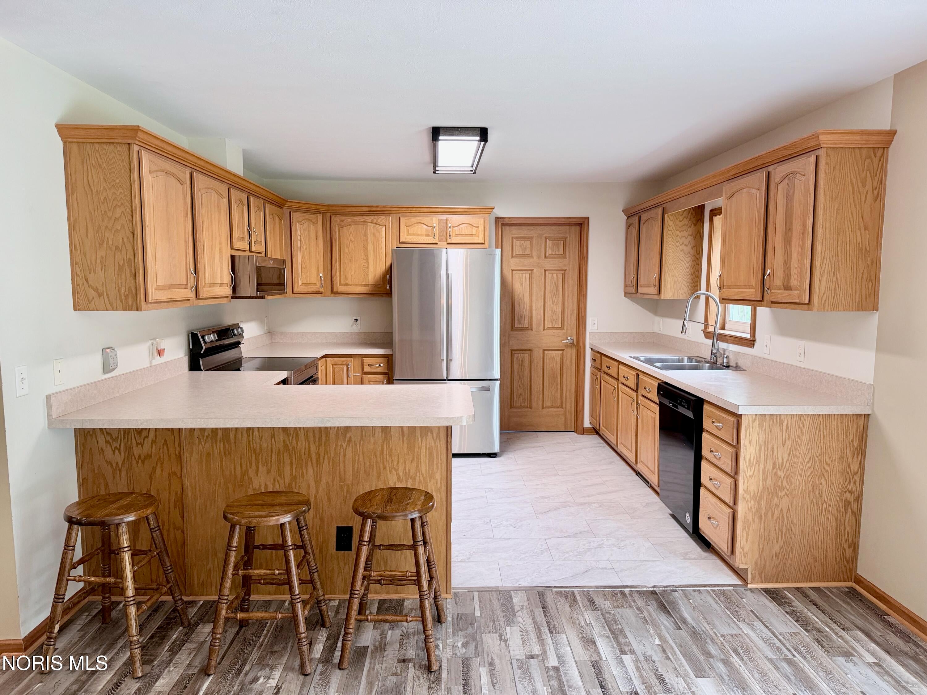 5225 Hanley Road Walbridge, OH 43465 - Photo 19 of 40 Gallery Image 19
