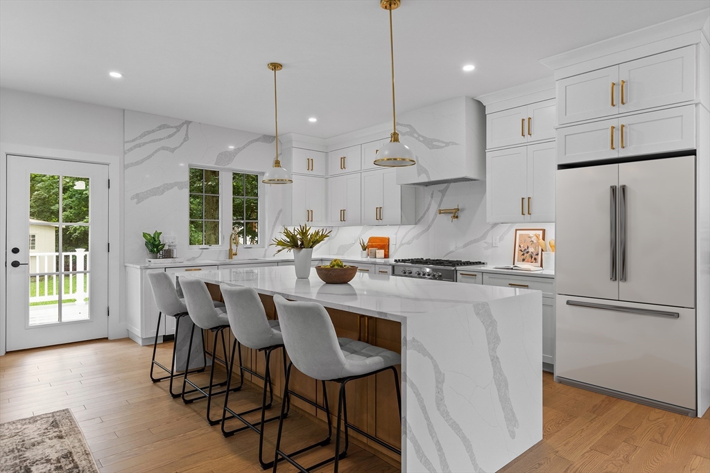 33 Smith Road Hingham, MA 02043 - Photo 2 of 37