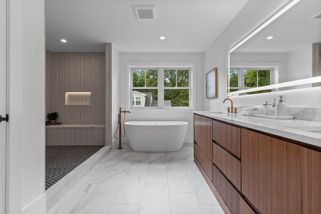 33 Smith Road Hingham, MA 02043 - Photo 21 of 37