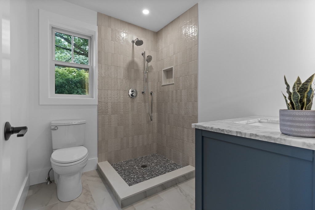 33 Smith Road Hingham, MA 02043 - Photo 27 of 37