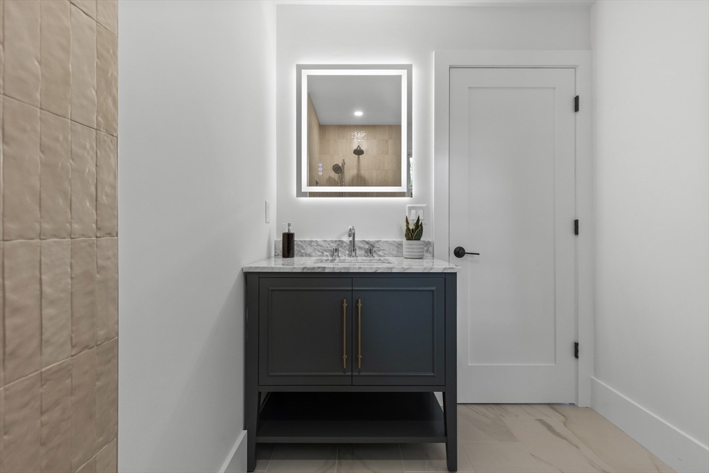 33 Smith Road Hingham, MA 02043 - Photo 28 of 37