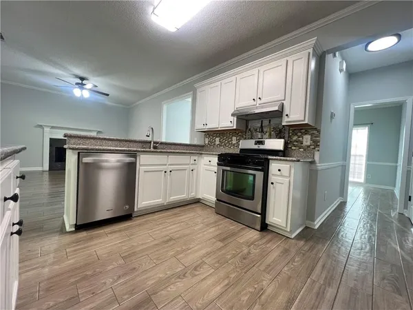 $2,400 | 652 Overlook Wood Way Northwest, Lawrenceville, GA 30043