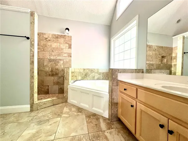 $2,400 | 652 Overlook Wood Way Northwest, Lawrenceville, GA 30043