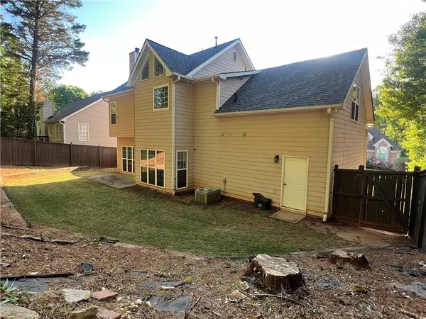 $2,400 | 652 Overlook Wood Way Northwest, Lawrenceville, GA 30043
