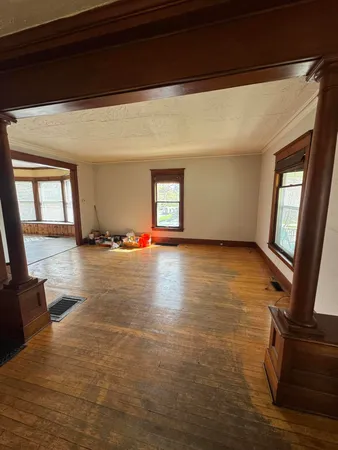 $315,000 | 659 Crescent Street Northeast, Grand Rapids, MI 49503