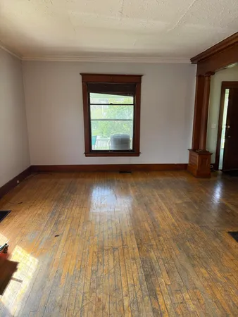 $315,000 | 659 Crescent Street Northeast, Grand Rapids, MI 49503