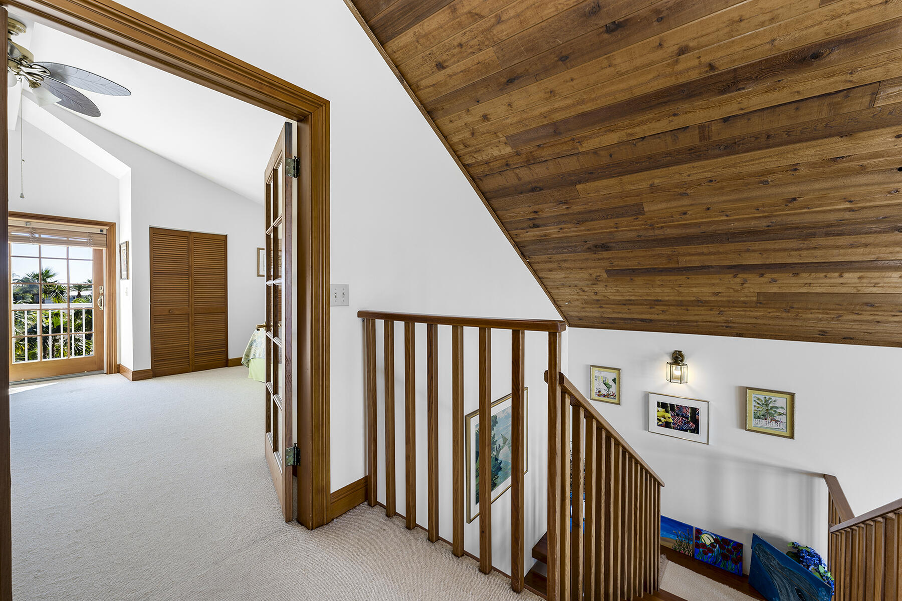 81 Mutiny Place Key Largo, FL 33037 - Photo 27 of 93 Loft landing entry to master suite