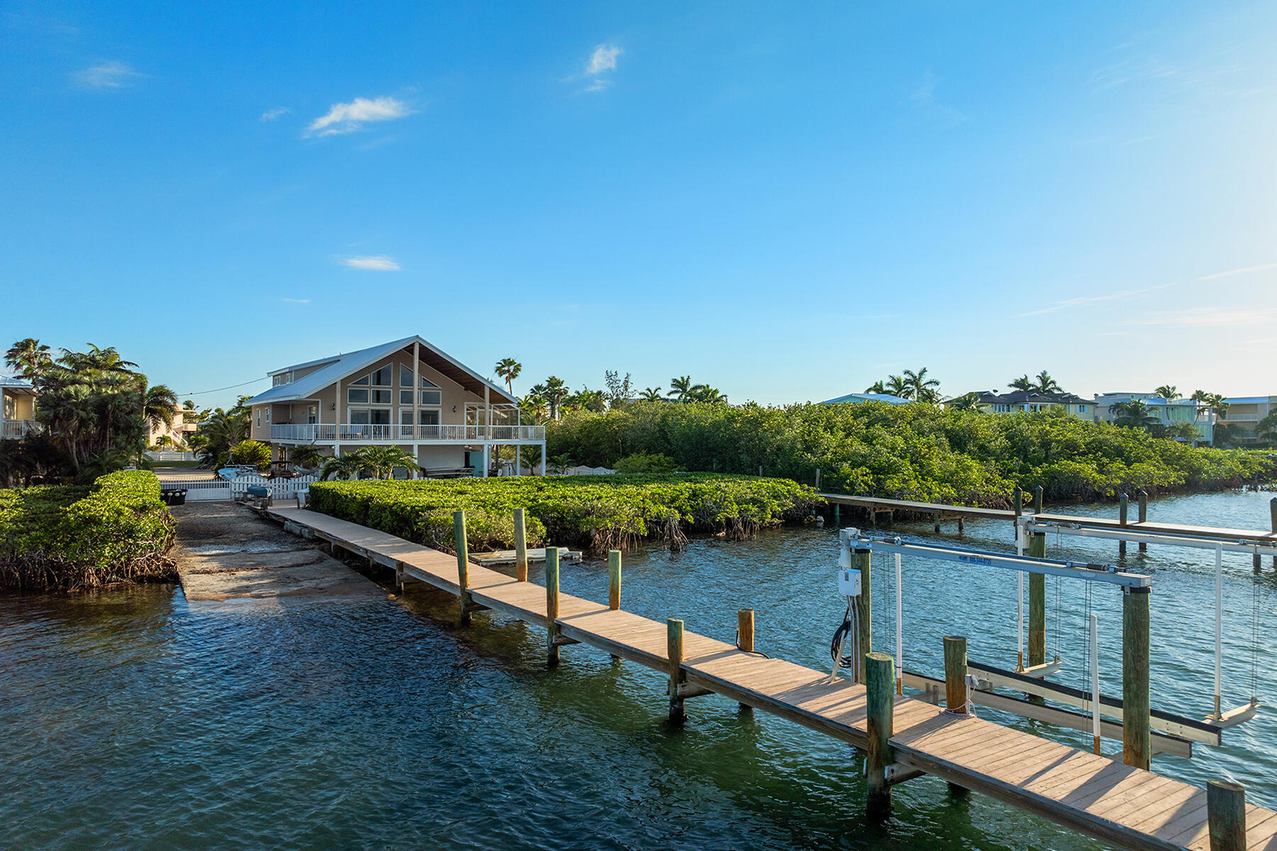 81 Mutiny Place Key Largo, FL 33037 - Photo 70 of 93 81 Mutiny Pl_1oakstudiosdrone-13