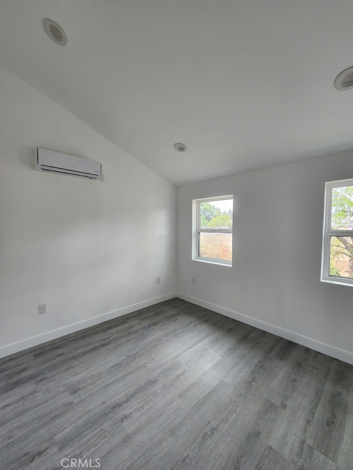 810 Quarry Street, Unit 3 Corona, CA 92879 - Photo 6 of 7