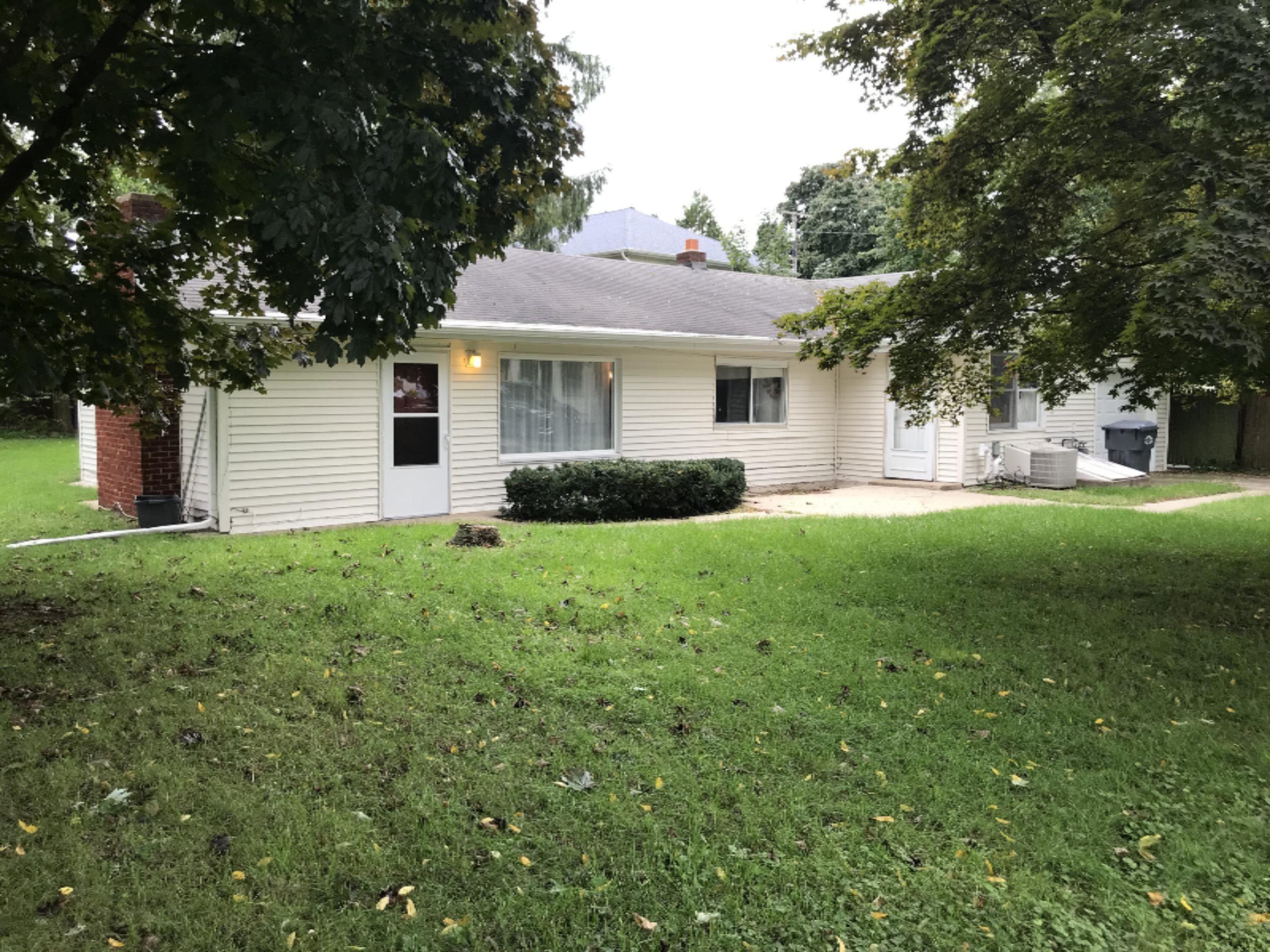 2912 Niles Road St. Joseph, MI 49085 - Photo 1 of 7 IMG_4211