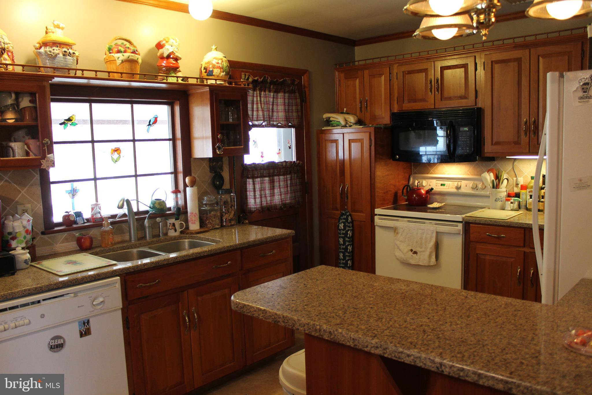 1880 Freier Road Quakertown, PA 18951 - Photo 4 of 23 Gallery Image 4