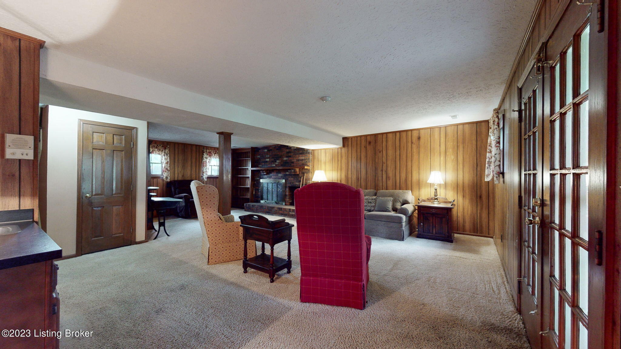 5507 Beth Road Louisville, KY 40219 - Photo 21 of 40 Family Room
