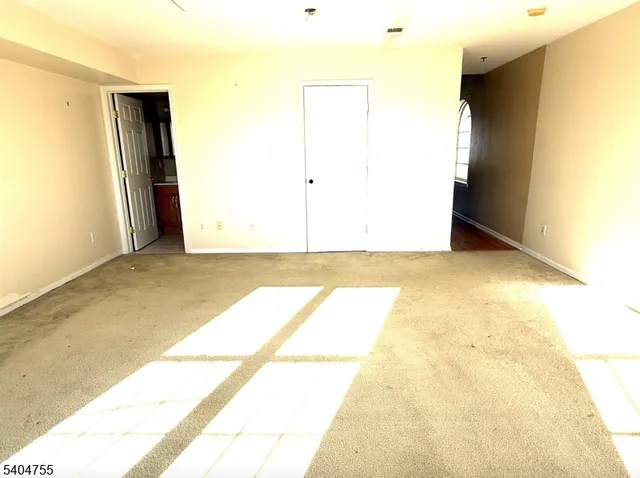 a view of utility room