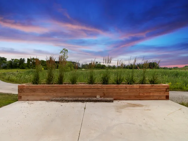 $749,900 | 4192 Lk Vista Boulevard, Oak Creek, WI 53154