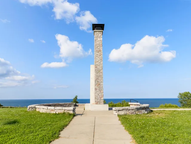 $749,900 | 4192 Lk Vista Boulevard, Oak Creek, WI 53154