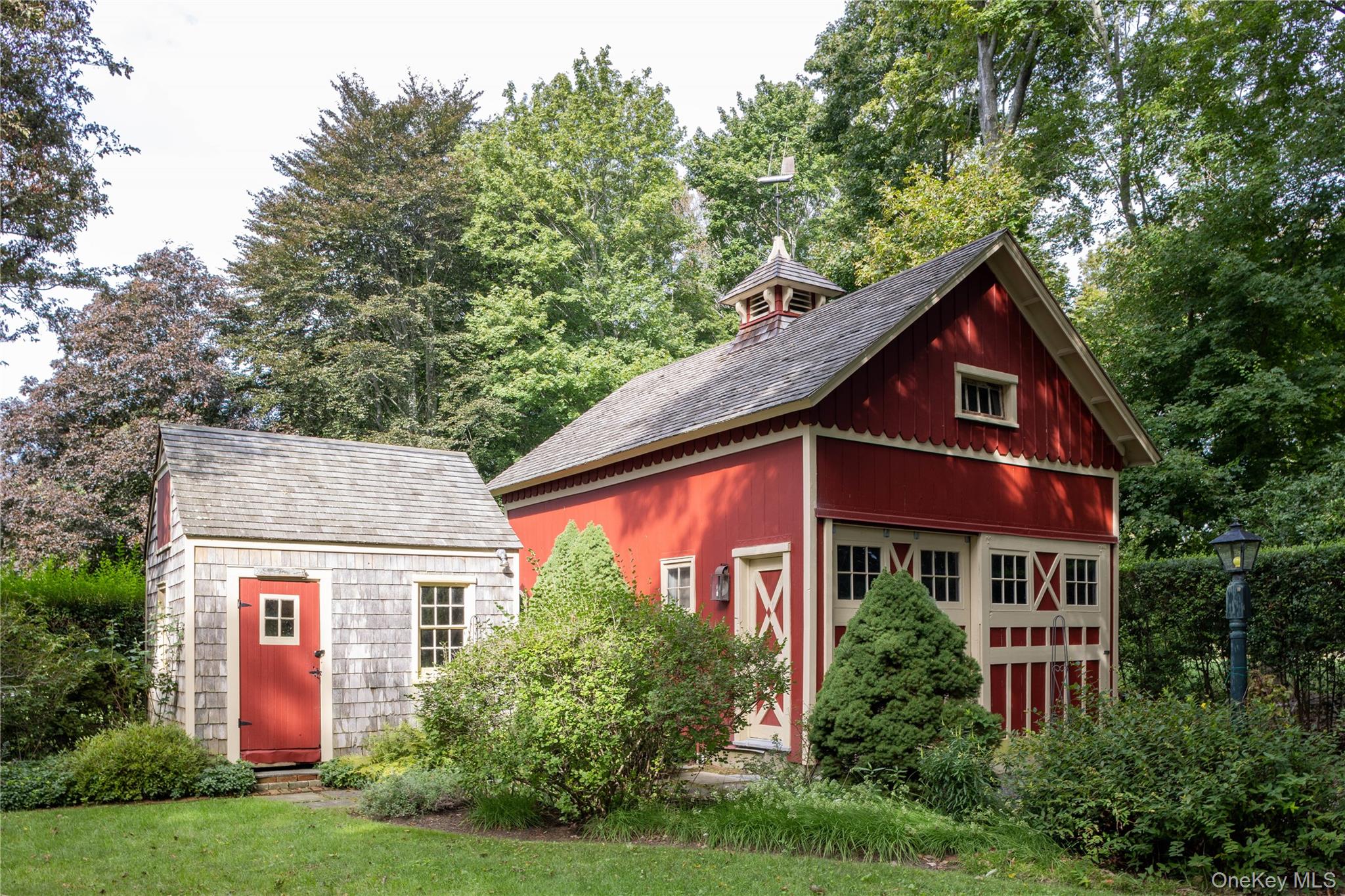 750 Reeve Avenue Mattituck, NY 11952 - Photo 3 of 27 Gallery Image 3