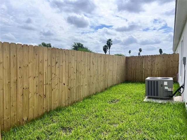 $1,050 | 1420 South Yankton Street, Unit 5, Alton, TX 78573