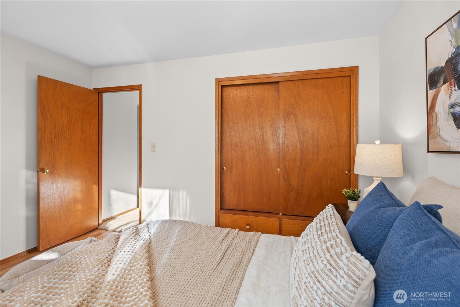 323 Northwest 202nd Street Shoreline, WA 98177 - Photo 17 of 31