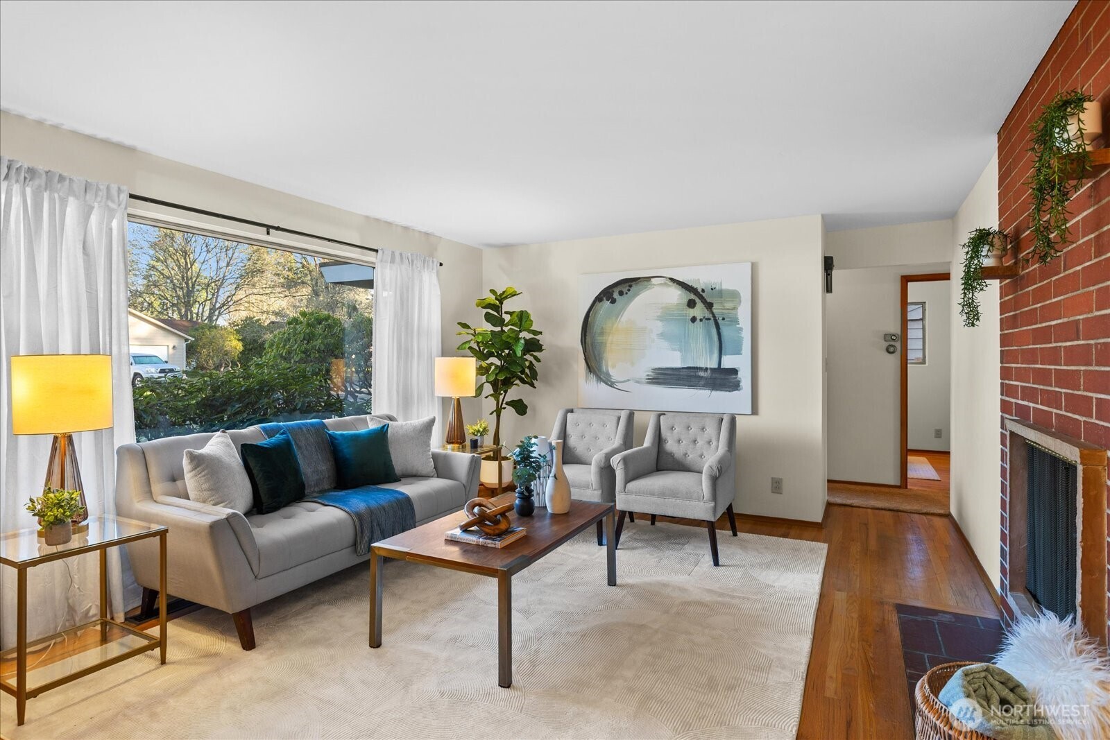 323 Northwest 202nd Street Shoreline, WA 98177 - Photo 4 of 31