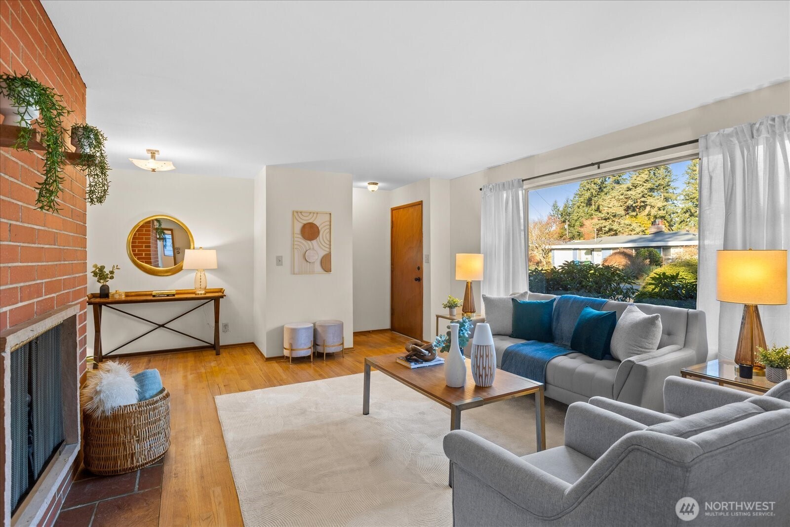 323 Northwest 202nd Street Shoreline, WA 98177 - Photo 5 of 31