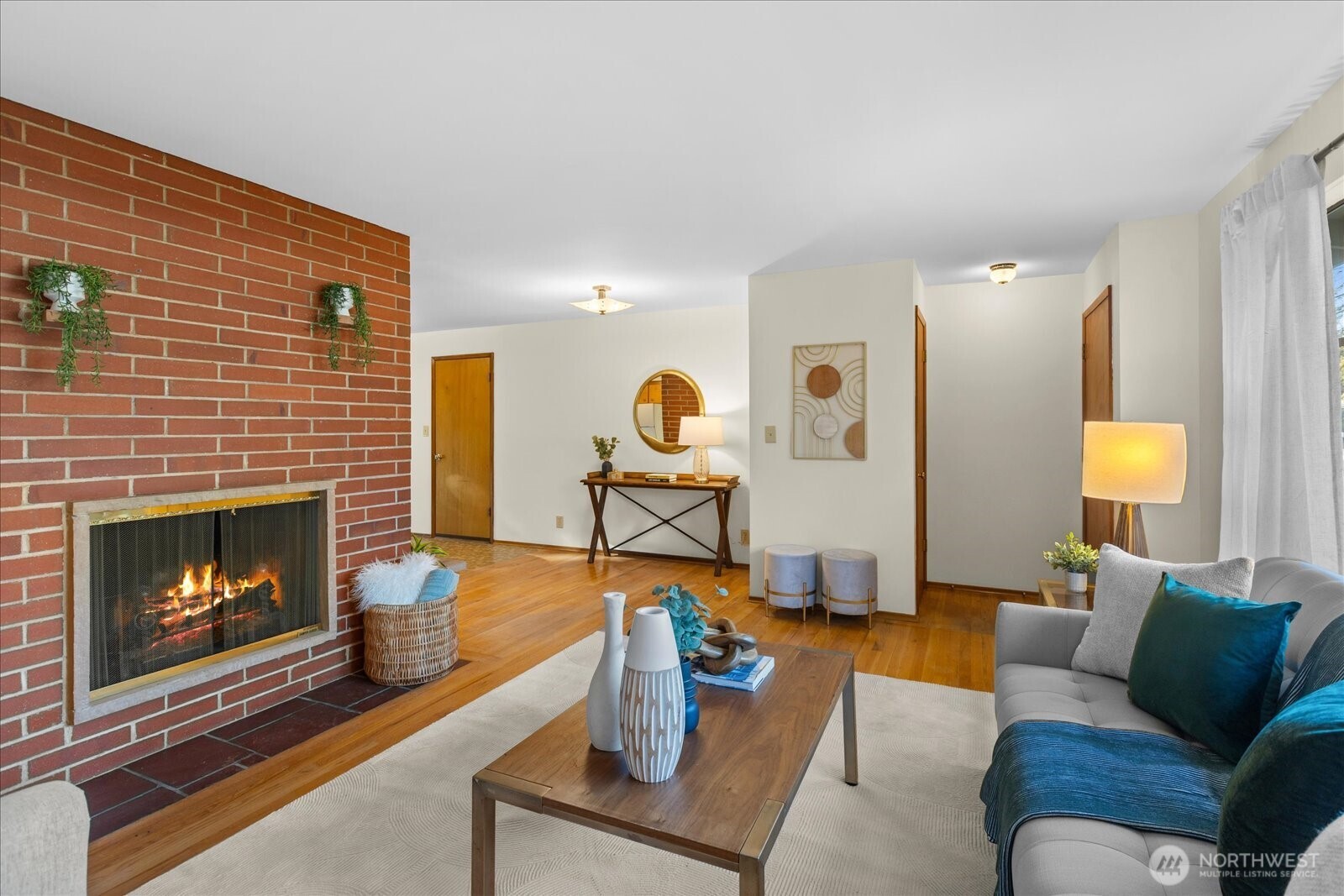 323 Northwest 202nd Street Shoreline, WA 98177 - Photo 6 of 31