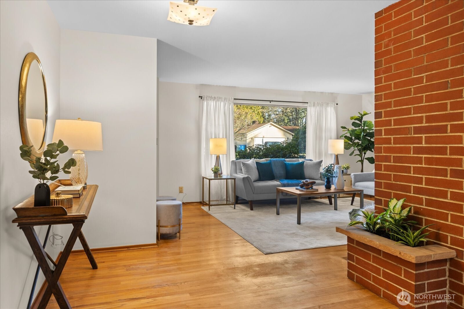 323 Northwest 202nd Street Shoreline, WA 98177 - Photo 7 of 31