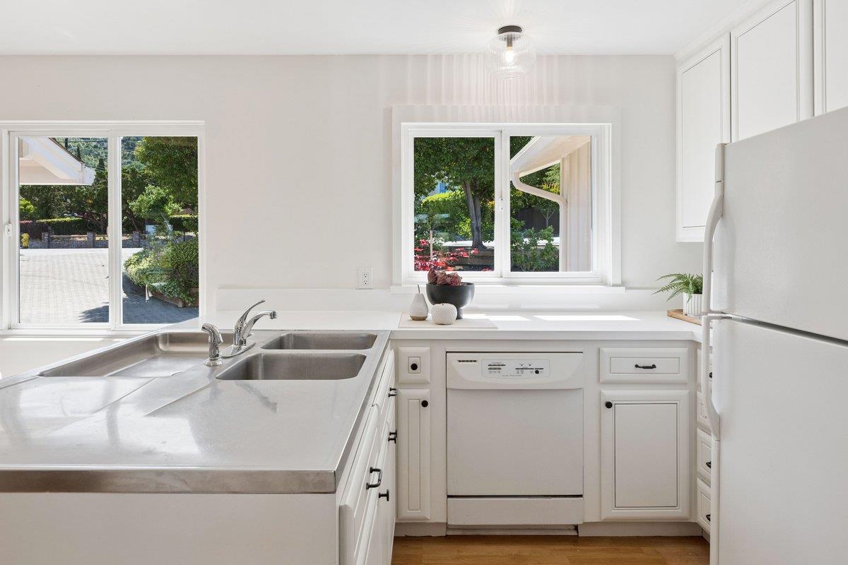622 Terrace Road San Carlos, CA 94070 - Photo 33 of 83