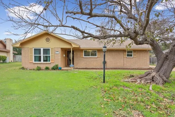 $237,500 | 5719 Stratford Drive, Waco, TX 76710