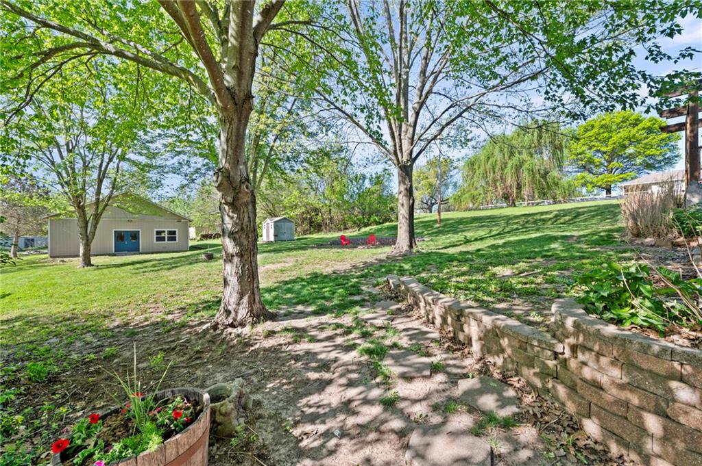 17307 East Courtney Atherton Road Independence, MO 64058 - Photo 21 of 86