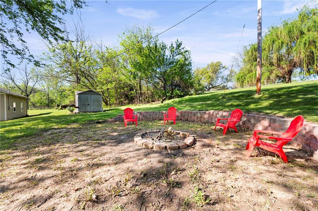 17307 East Courtney Atherton Road Independence, MO 64058 - Photo 27 of 86