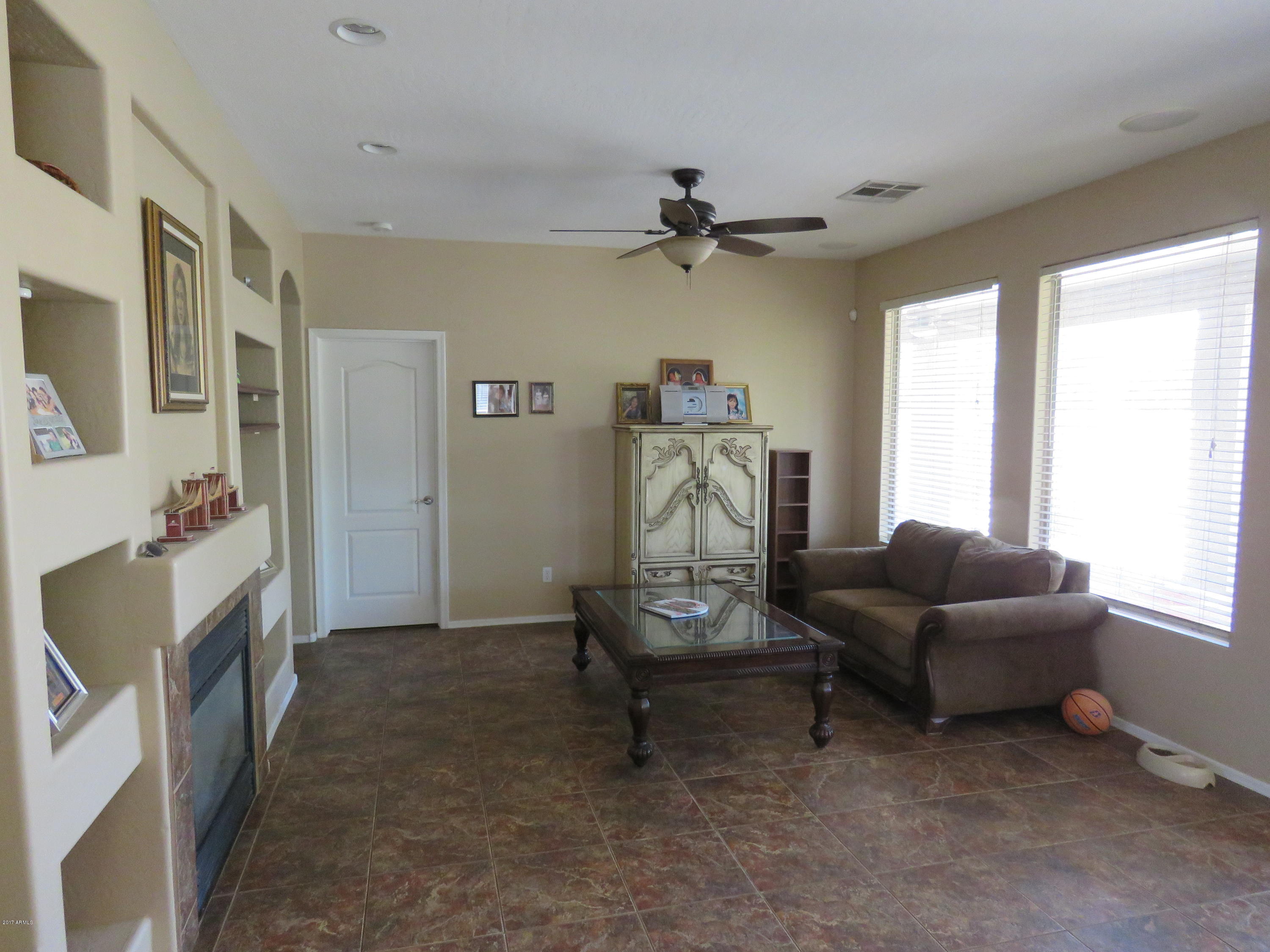 3340 East Hampton Court Gilbert, AZ 85295 - Photo 4 of 21 IMG_1587