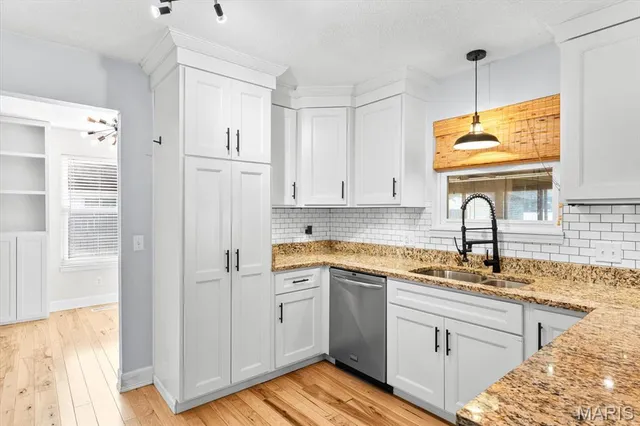 $300,000 | 313 Big Bend Boulevard, Swansea, IL 62226