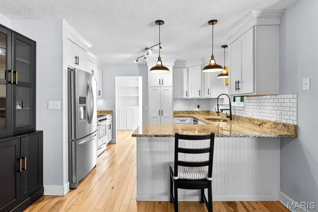 $300,000 | 313 Big Bend Boulevard, Swansea, IL 62226