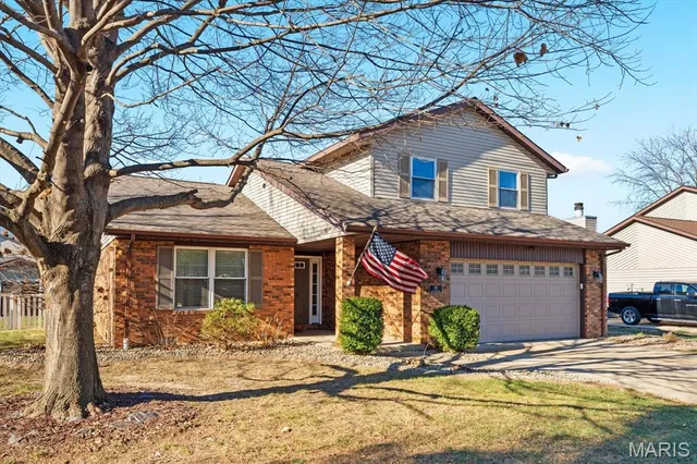 $300,000 | 313 Big Bend Boulevard, Swansea, IL 62226