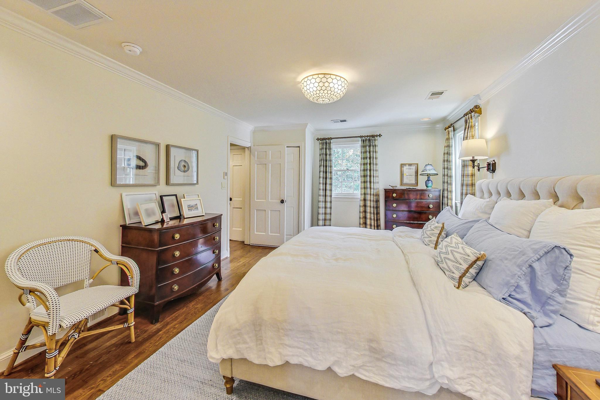 4831 Calvert Street Northwest Washington, DC 20007 - Photo 21 of 44