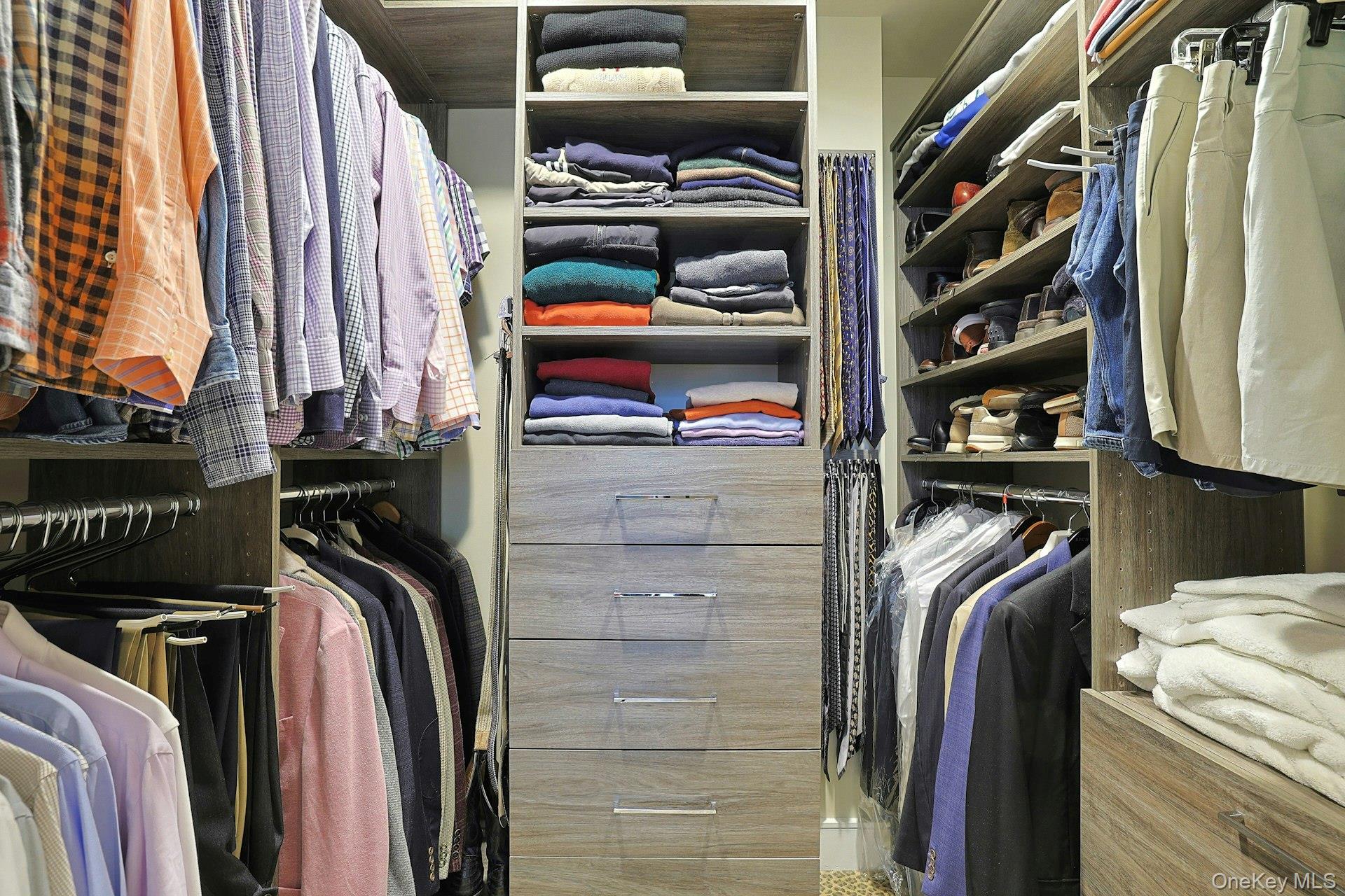 45 Jackson Road Bedford, NY 10506 - Photo 24 of 40 2nd closet