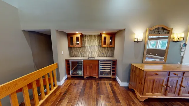 $750,000 | 3S791 Terrace Drive, North Aurora, IL 60542