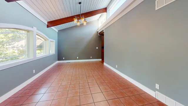 $750,000 | 3S791 Terrace Drive, North Aurora, IL 60542