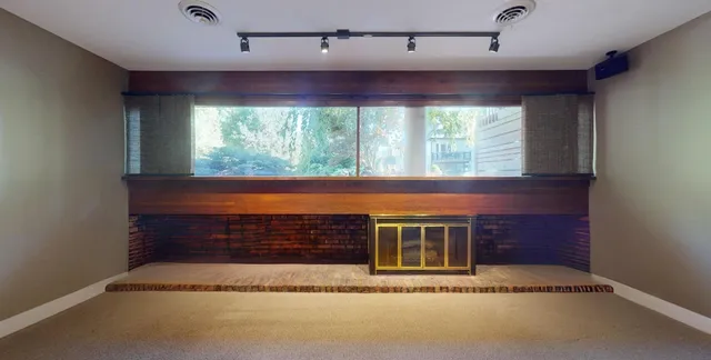 $750,000 | 3S791 Terrace Drive, North Aurora, IL 60542