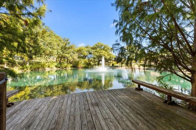 $750,000 | 3S791 Terrace Drive, North Aurora, IL 60542