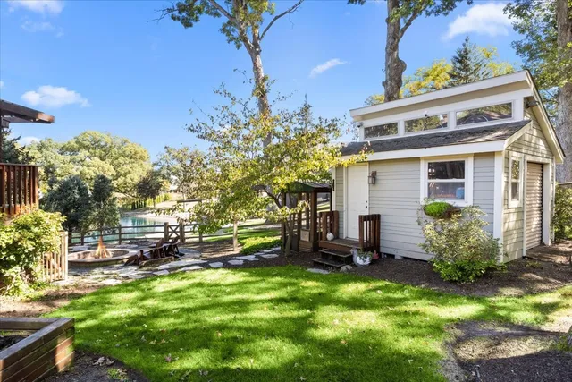 $750,000 | 3S791 Terrace Drive, North Aurora, IL 60542