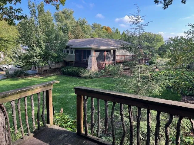 $750,000 | 3S791 Terrace Drive, North Aurora, IL 60542