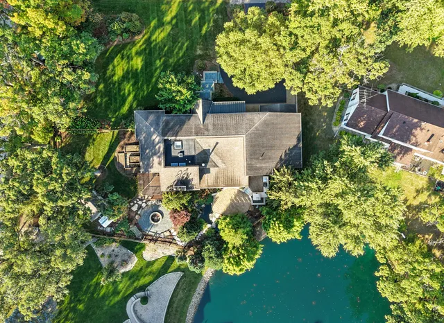 $750,000 | 3S791 Terrace Drive, North Aurora, IL 60542