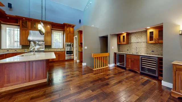 $750,000 | 3S791 Terrace Drive, North Aurora, IL 60542