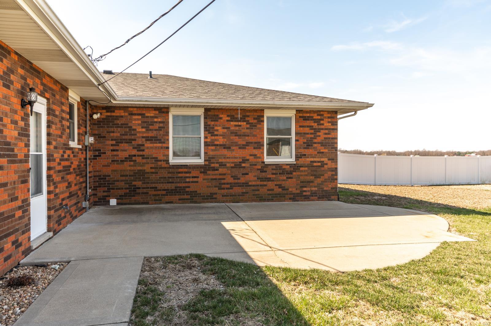 7461 Old Moro Road Moro, IL 62067 - Photo 21 of 27