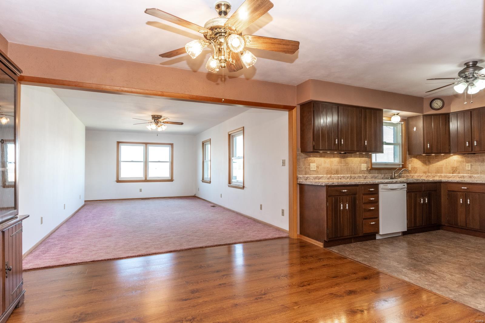 7461 Old Moro Road Moro, IL 62067 - Photo 8 of 27