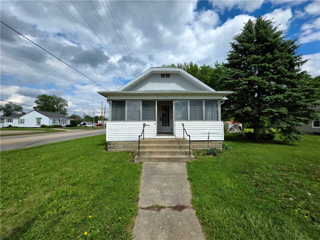 902 Wabash Avenue Paris, IL 61944 - Photo 3 of 15