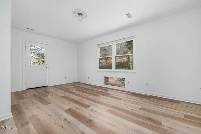 $1,550 | 512 Jena Beth Drive, Elizabethton, TN 37643